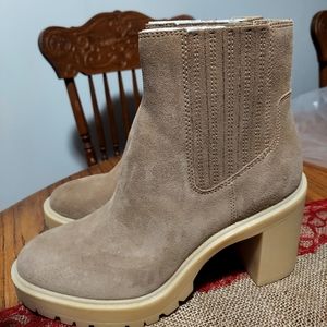 Dolce Vita size 9 tan